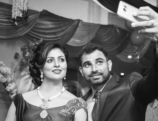 पत्नी से परेशान थे शमी, एक्सीडेंट में हुए जख्मी, देखें- PICS