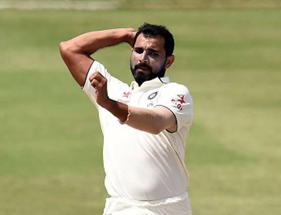 पत्नी से परेशान थे शमी, एक्सीडेंट में हुए जख्मी, देखें- PICS