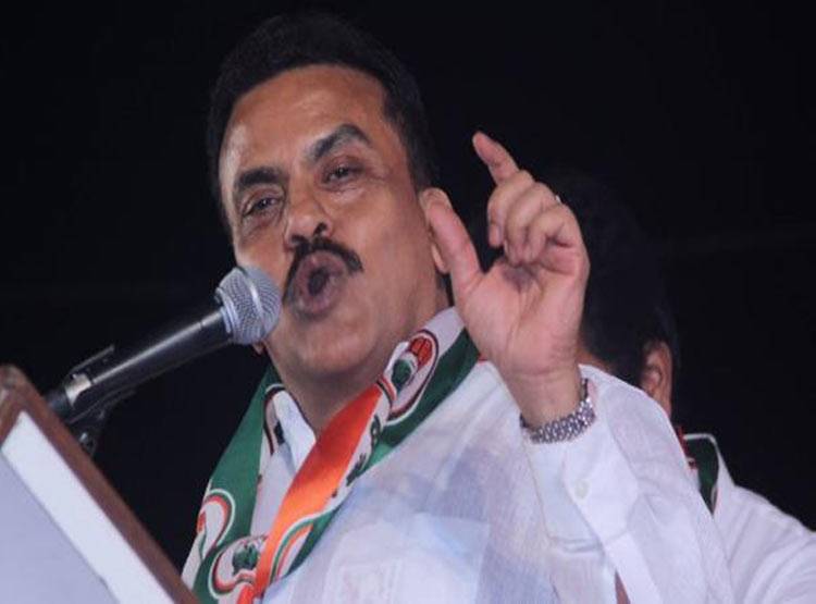 महाराष्ट्र में चाय घोटाला! रोज 18,500 कप चाय पीते रहे CM के मेहमान