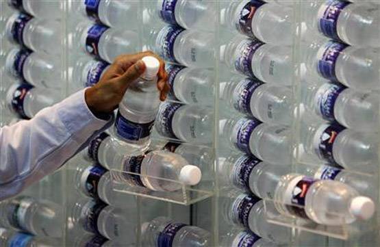 कोहली पीते हैं 600 रुपये प्रति लीटर पानी, वो भी नहीं है सेफ