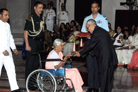 PHOTOS: ये हैं 99 साल की योगा टीचर, 10 लाख को दे चुकी हैं ट्रेनिंग