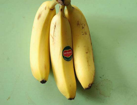 बालों में केला लगाने के 5 चमत्कारी फायदे