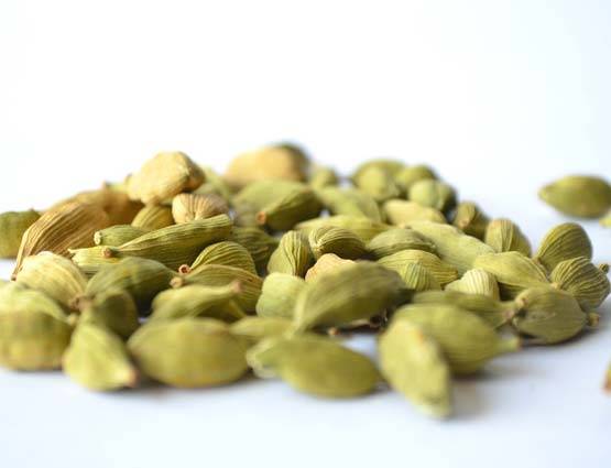 गर्मी में फूटती है नकसीर, करें ये आसान उपाय