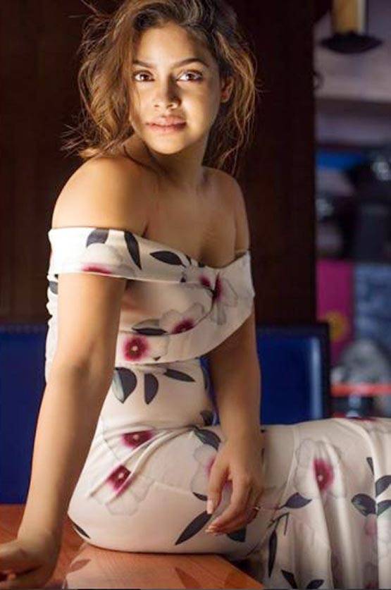 कपिल की ऑनस्क्रीन गर्लफ्रेंड सुमोना ने कराया बोल्ड फोटोशूट