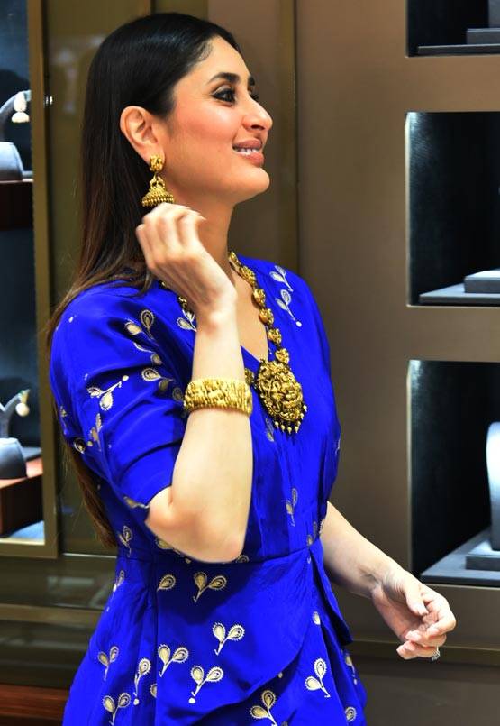 Trend alert: करीना कपूर के इस लुक पर फैन हुए फिदा