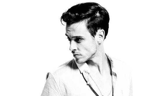 कड़क धूप में भी चमकेगा आपका चेहरा, करें ये काम