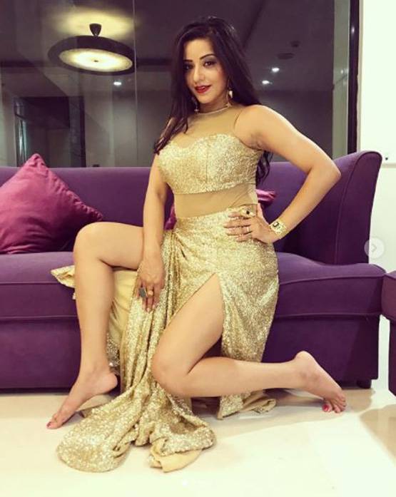 सनी लियोनी के आइटम सॉन्ग पर भोजपुरी क्वीन मोनालिसा का डांस