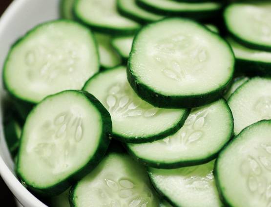 पतली कमर चाहिए तो खाएं ये 12 चीजें!