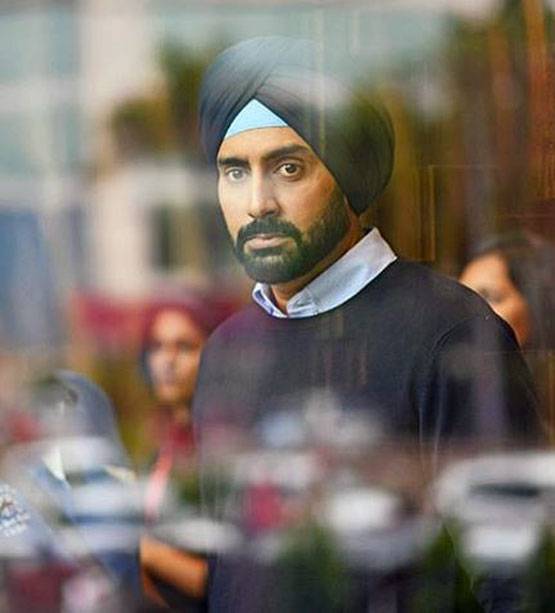 अभिषेक की तो निकल पड़ी, अब प्रियंका के साथ कर सकते हैं फिल्म