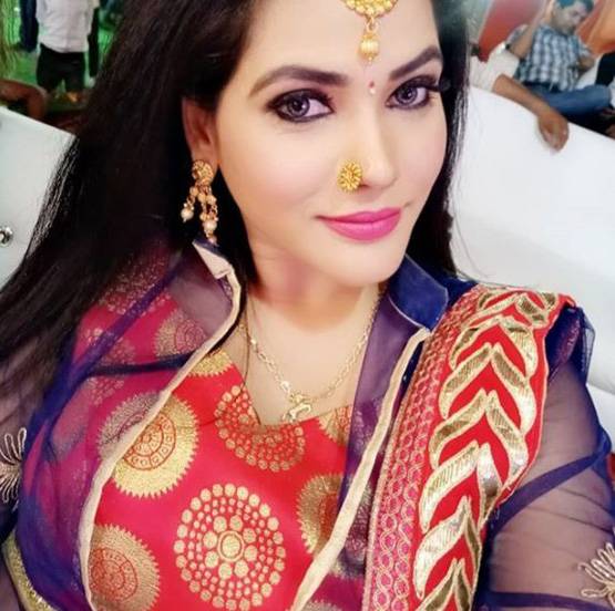 ये हैं भोजपुरी फ‍िल्मों की आइटम क्वीन, फिर आ रही हैं होश उड़ाने