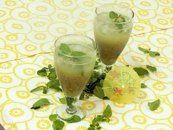 आम का पना सेहत के लिए होता है बहुत फायदेमंद