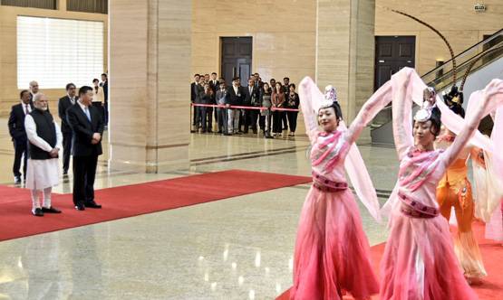 मोदी-जिनपिंग ने बजाए पारंपरिक घंटे, 2451 साल पुराना है इतिहास