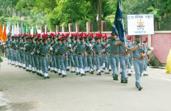देश में पहली बार सैनिक स्कूल में पढ़ेंगी लड़कियां, ऐसा होगा रूटीन
