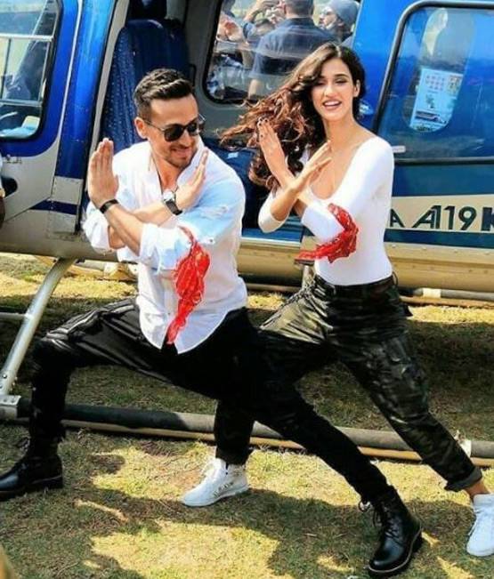 'पत्थरबाजी ठीक, तिरंगा जलाना बर्दाश्त नहीं', बागी2 के दमदार संवाद