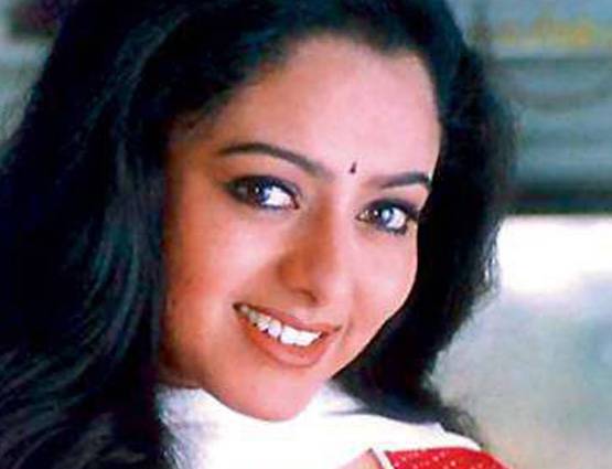 31 की उम्र में हेलिकॉप्टर क्रैश में मारी गई थी अमिताभ की ये हीरोइन