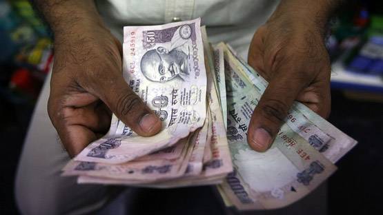 कैशलेस लेन देन कीजिए, सस्ते पेट्रोल समेत ये 5 फायदे लीजिए