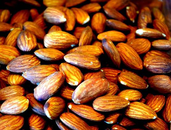 पतली कमर चाहिए तो खाएं ये 12 चीजें!