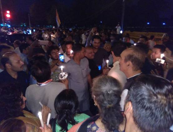 रेप के विरोध में इंडिया गेट पर कांग्रेस का मिडनाइट मार्च, PHOTOS