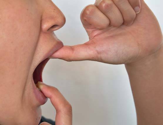 गर्मी में फूटती है नकसीर, करें ये आसान उपाय