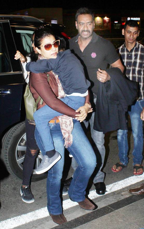 देवगन फैमिली के जश्न में शामिल कौन है ये एक्ट्रेस?