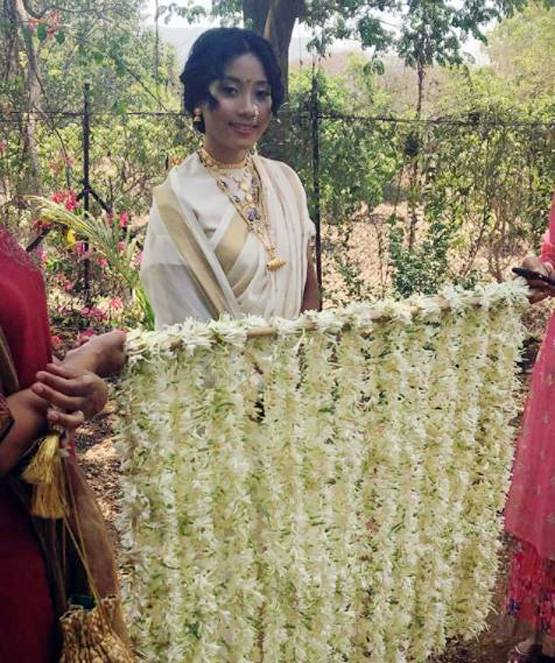 PHOTOS: 25 साल छोटी गर्लफ्रेंड संग 52 के मिलिंद सोमन के सात फेरे