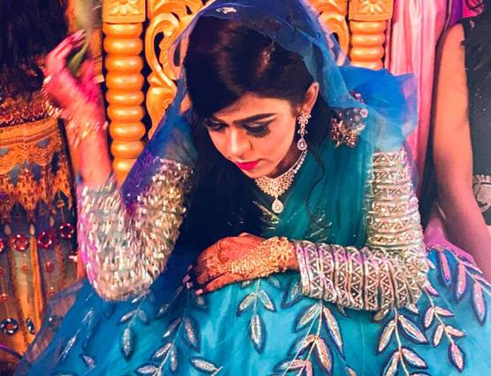 ऐश्वर्या के चेहरे पर नज़ाकत, सगाई में नर्वस दिखे तेजप्रताप