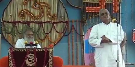 सबसे रसूखदार संत था आसाराम, मोदी-वाजपेयी सहित ये नेता थे भक्त