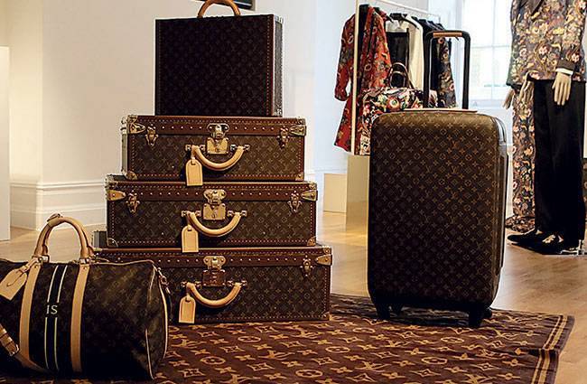 नौकरी दिलाने में मदद करेंगे ये कोर्स, सीए-डॉक्टर से हैं अलग