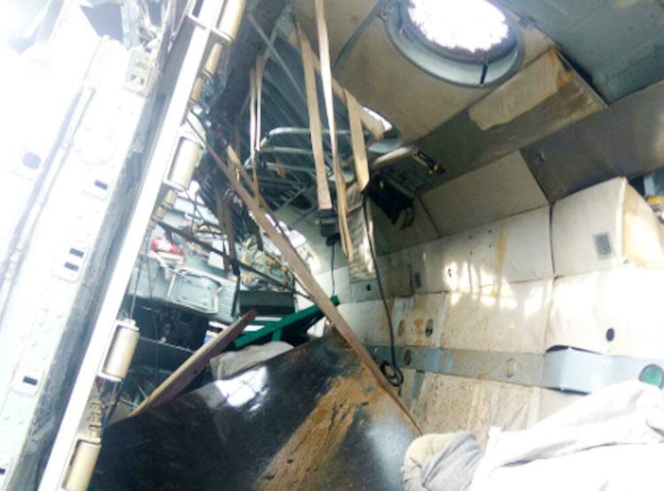 PHOTOS: लोहे के गर्डर से टकराकर MI-17 हेलीकॉप्टर क्रैश