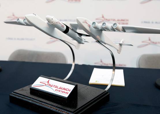 फुटबॉल मैदान से भी बड़ा प्लेन, खूबियां जानकर हो जाएंगे दंग