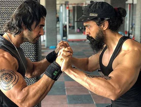 खुद को ऐसे फिट रखते हैं पोरस, सेट पर भी करते हैं एक्सरसाइज