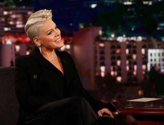 दो बच्चों की मां है 2018 की सबसे खूबसूरत महिला, जानें क्या करती हैं?