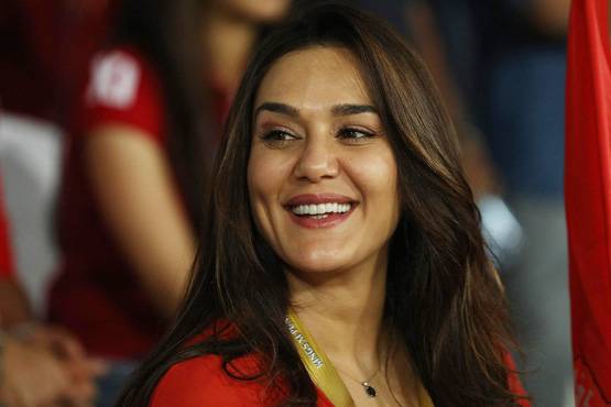 IPL: SRH की जीत पर इस एक्‍ट्रेस ने सीटी बजाकर फैंस को किया बोल्‍ड