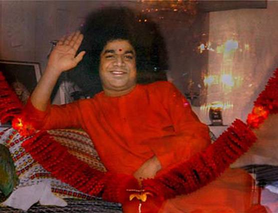 ये थे सच‍िन के धार्मिक गुरु, तेंदुलकर के बर्थडे पर ही हुआ निधन