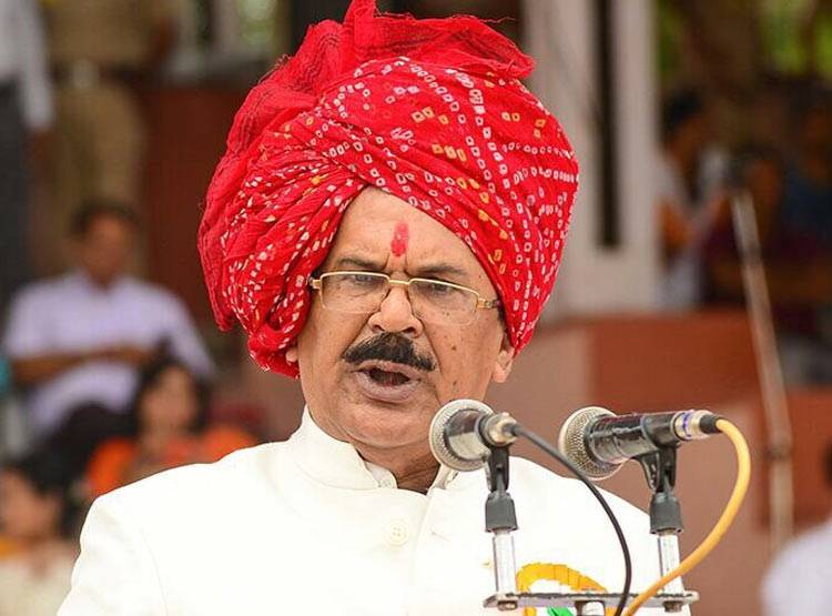 महाभारत में इंटरनेट, गणेश की सर्जरी: BJP नेताओं के 7 ज्ञान-विज्ञान