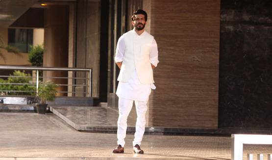 सोनम की शादी में रेखा का अंदाज, बच्चों संग खिंचाई फोटो