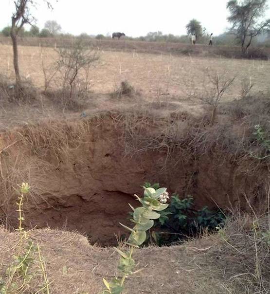 पानी खरीदने के लिए नहीं थे पैसे, 70 साल के इस शख्स ने खोदा कुआं