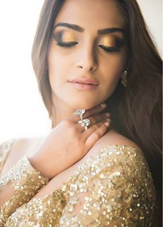 प्यार में धोखा खा चुकी हैं सोनम, बताया था सबसे खराब अनुभव