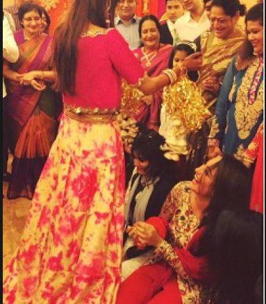 दुल्हन के लिबास में सोनम, क्या फोटो में इस चीज पर गौर किया आपने?