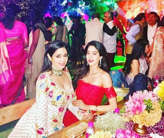 जाह्नवी ने पहली बार बताया, मां श्रीदेवी से कैसी थी आख‍िरी मुलाकात