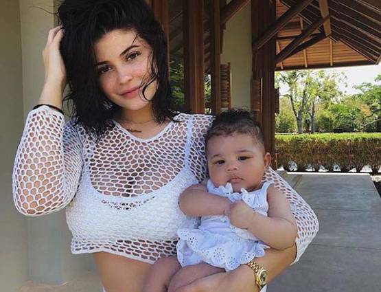 प्रेग्नेंसी के बाद एक्ट्रेस ने पोस्ट की फोटो, 1 घंटे में 38 लाख लाइक