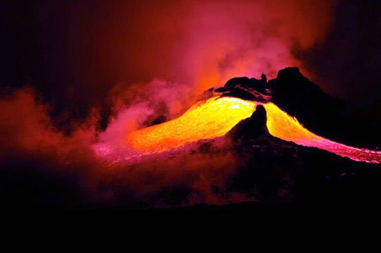 खतरनाक ज्वालामुखी को किस रहस्यमयी जीव ने बना रखा है घर!