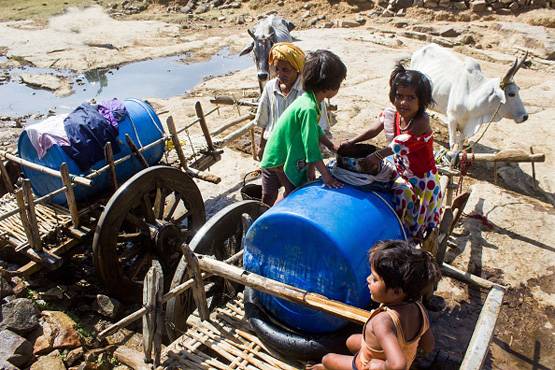 पानी खरीदने के लिए नहीं थे पैसे, 70 साल के इस शख्स ने खोदा कुआं