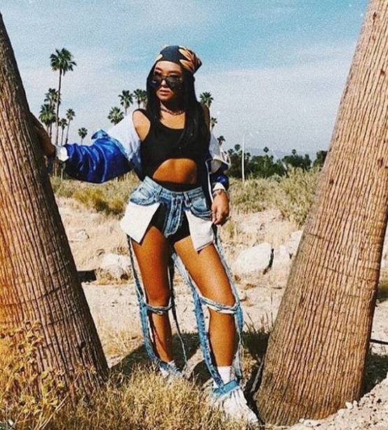 जींस के नाम पर सिर्फ जेब और कतरनें, कीमत सुन रह जाएंगे दंग