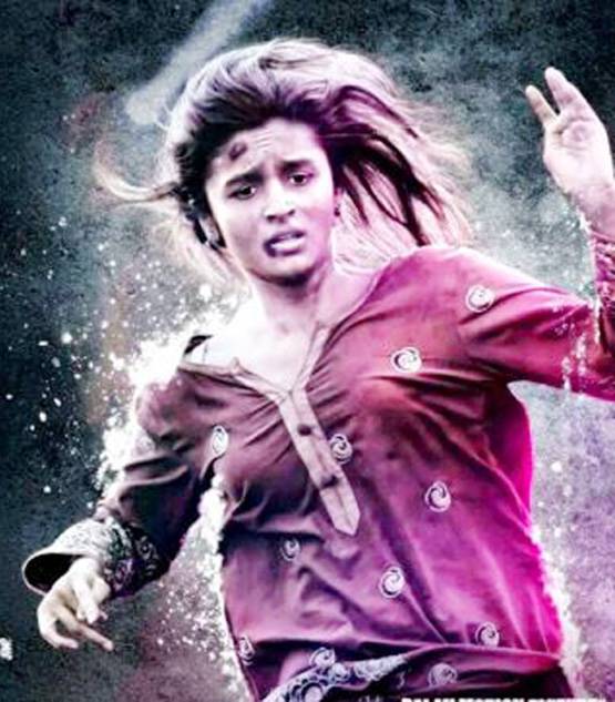 राजी में कश्मीरी लड़की बनीं आलिया, अब तक ऐसा रहा फिल्मों में लुक