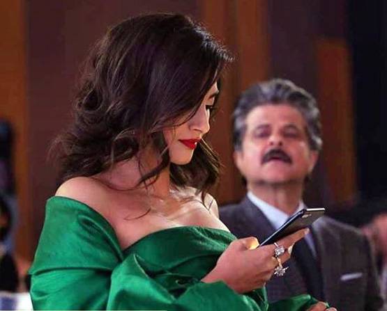 पापा अनिल और 6 भाइयों की 'हां' के बाद तय हुई सोनम-आनंद की शादी!