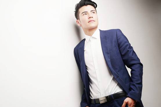 जानें, पुरुषों में किन चीजों पर गौर करती हैं लड़कियां