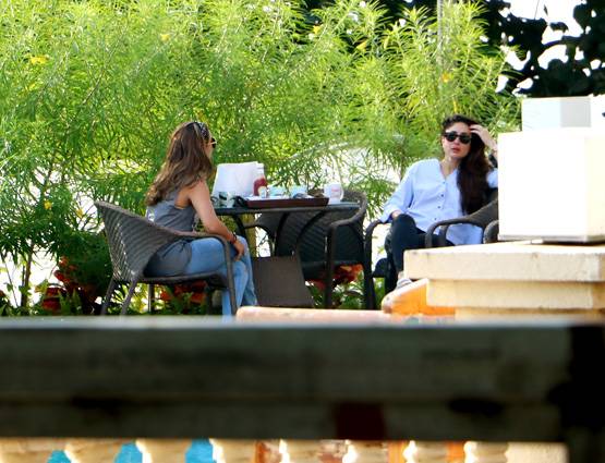 मम्मी करीना के साथ अमृता अरोड़ा के घर गए तैमूर, PHOTOS