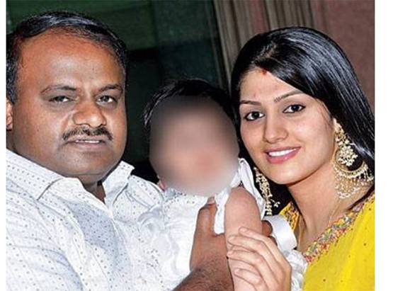 14 साल की उम्र में हुई पहली शादी, कौन हैं राधिका कुमारस्वामी?