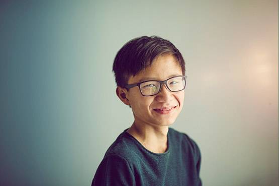 बच्चे बड़े हो जाएं तो मां-बाप भूलकर भी ना करें ये 5 गलतियां!